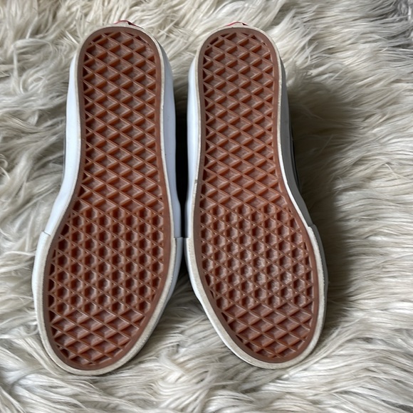 Vans Sk8-Hi Shoe 7 - Picture 3 of 6